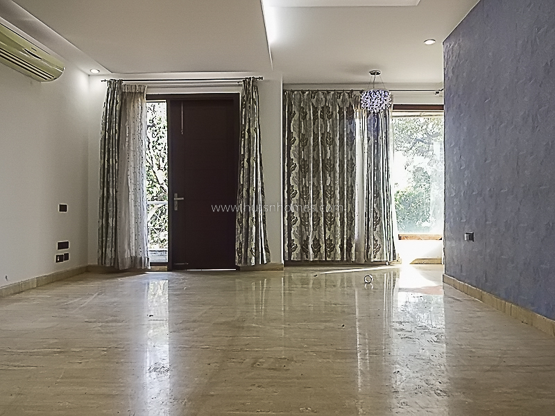 6 BHK Farm House For Rent in Vasant Kunj