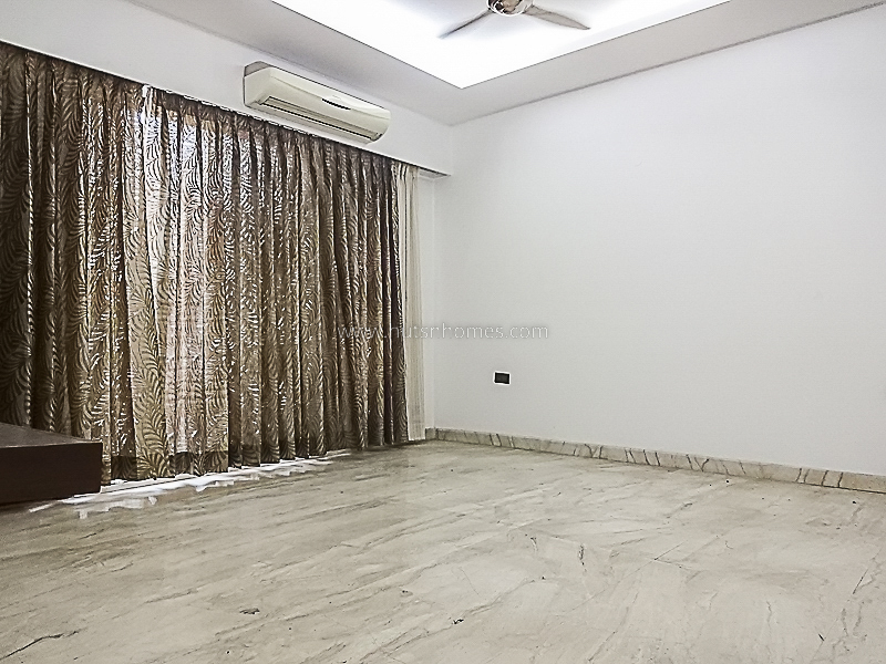 6 BHK Farm House For Rent in Vasant Kunj