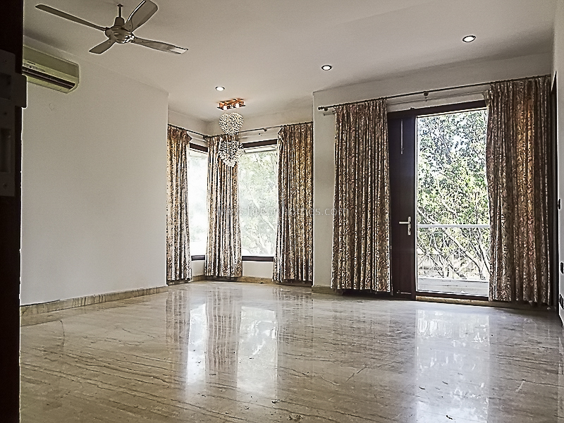 6 BHK Farm House For Rent in Vasant Kunj