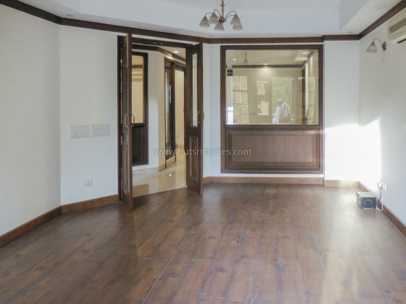 3 BHK Flat For Rent in Golf Links