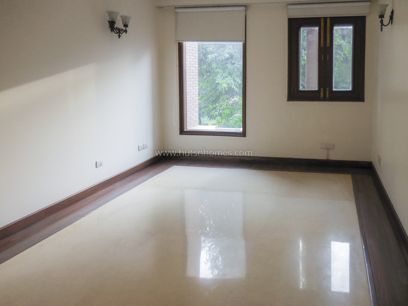 3 BHK Flat For Rent in Golf Links