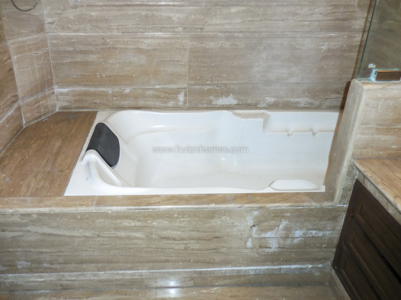 3 BHK Flat For Rent in Golf Links