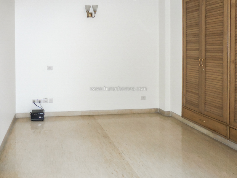 3 BHK Flat For Rent in Golf Links