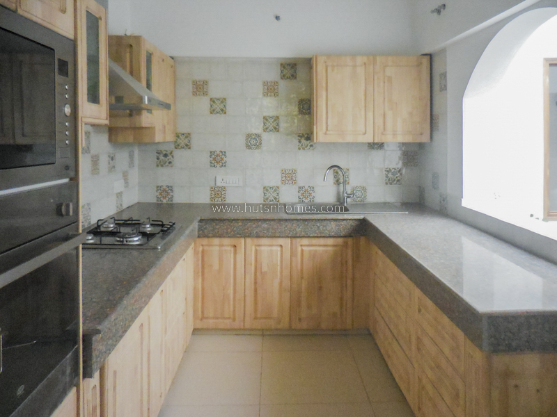 3 BHK Flat For Rent in Jor Bagh