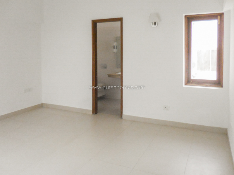 3 BHK Flat For Rent in Jor Bagh