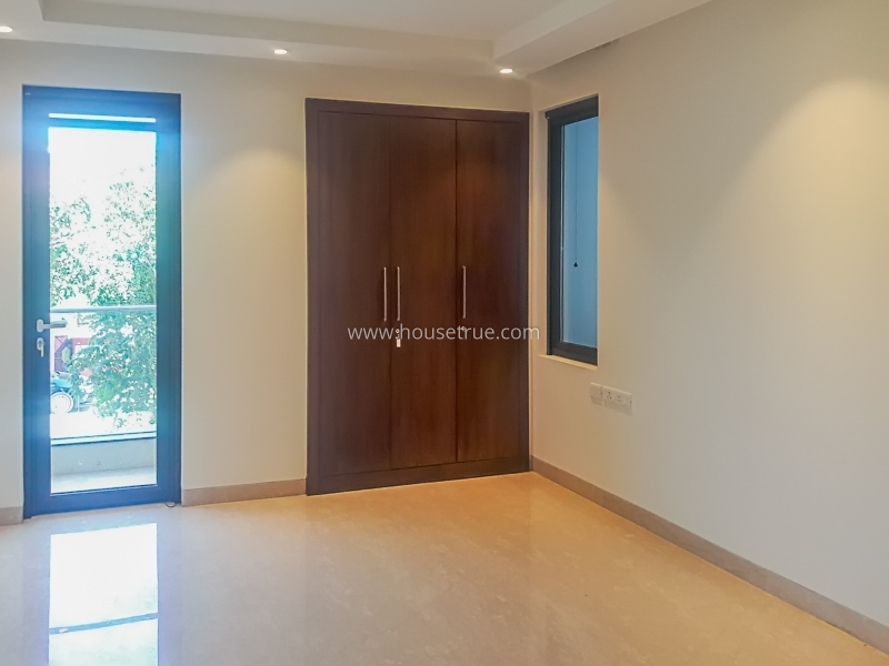 4 BHK Duplex For Rent in Vasant Vihar