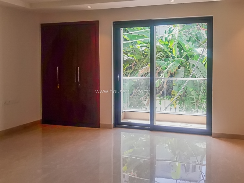 4 BHK Duplex For Rent in Vasant Vihar