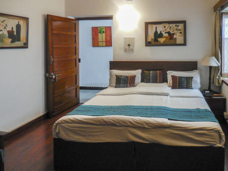 2 BHK Flat For Rent in Golf Links
