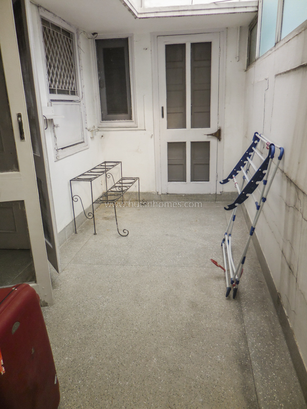 2 BHK Flat For Rent in Golf Links