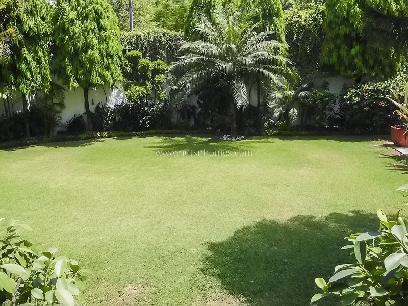 3 BHK Flat For Rent in Golf Links