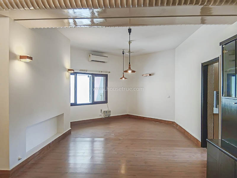 3 BHK Flat For Rent in Golf Links