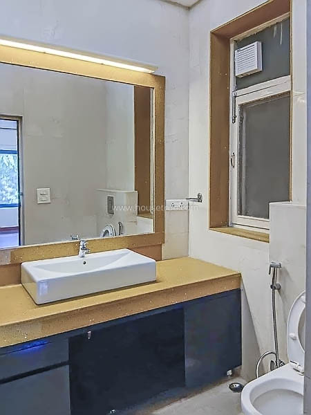 3 BHK Flat For Rent in Golf Links