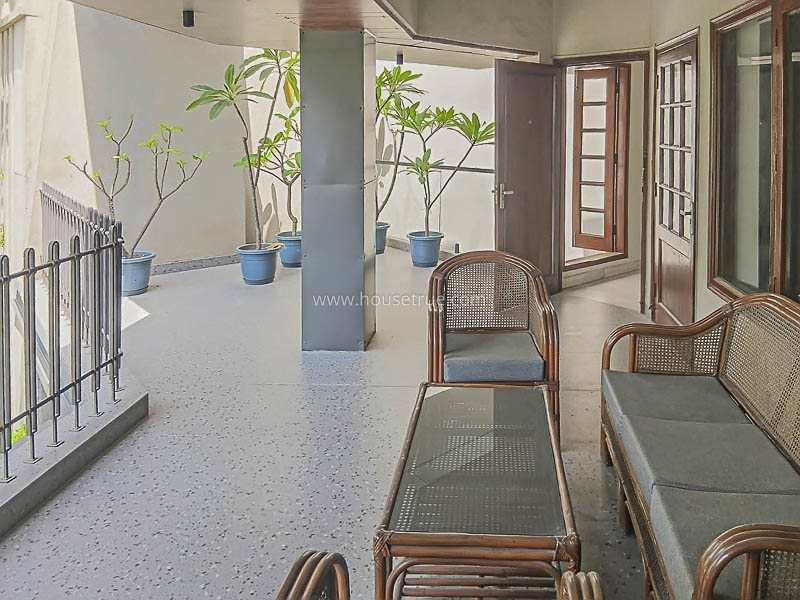 3 BHK Flat For Rent in Golf Links