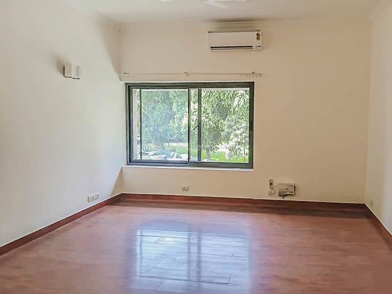 3 BHK Flat For Rent in Golf Links