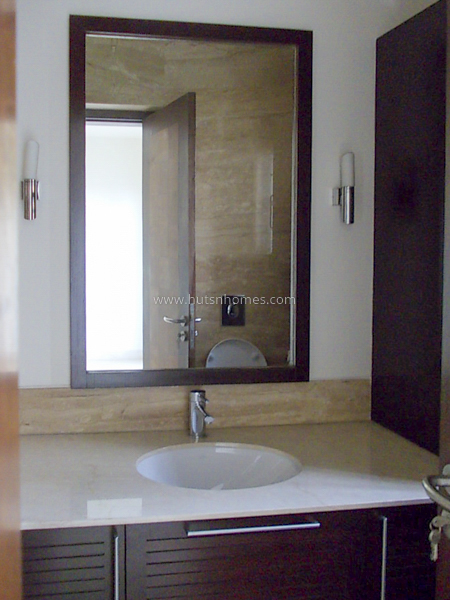 3 BHK Flat For Rent in Golf Links