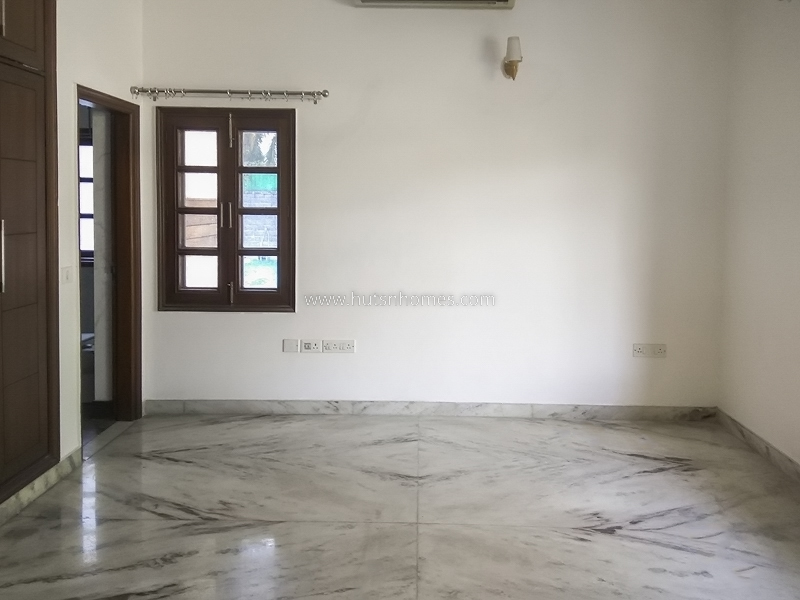 4 BHK Farm House For Rent in Westend Greens
