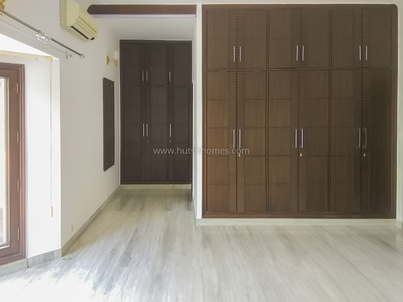 4 BHK Farm House For Rent in Westend Greens