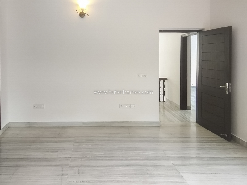 4 BHK Farm House For Rent in Westend Greens