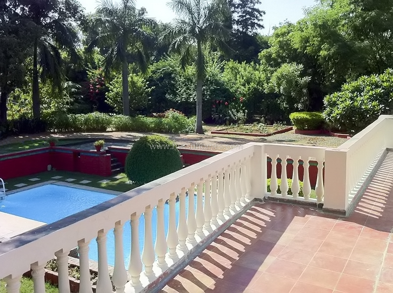 4 BHK Farm House For Rent in Vasant Kunj