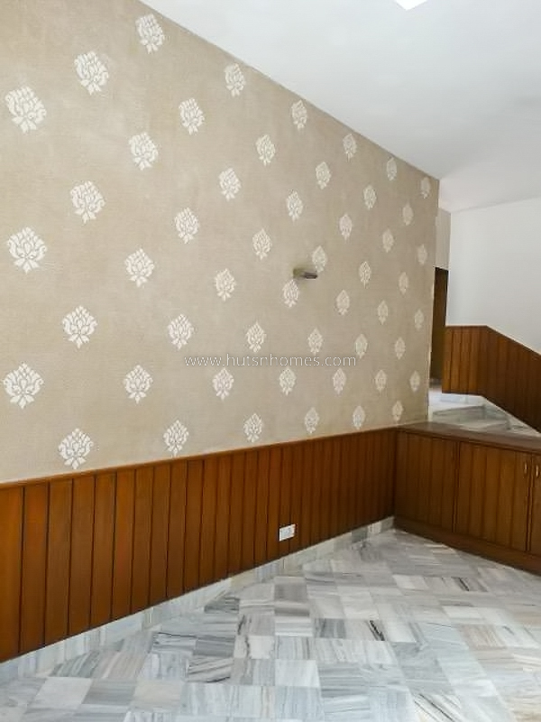 4 BHK Farm House For Rent in Vasant Kunj