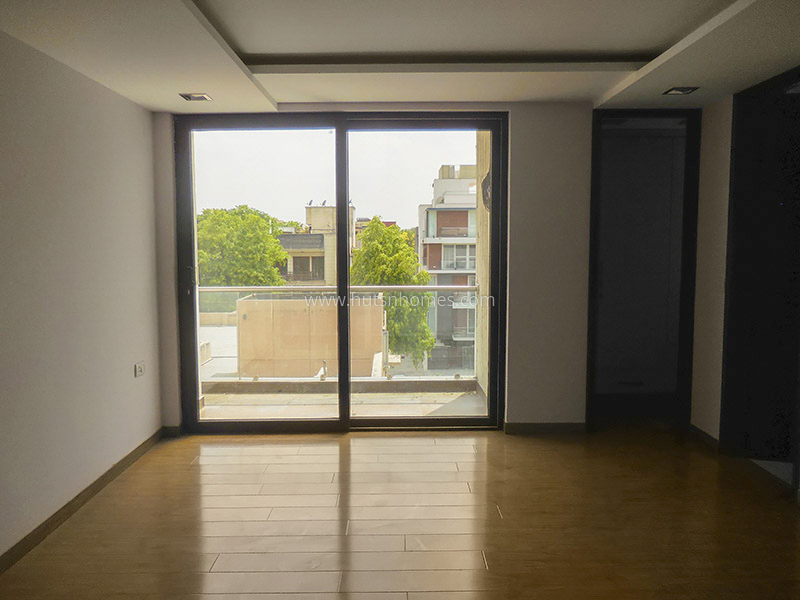 4 BHK Flat For Rent in Vasant Vihar