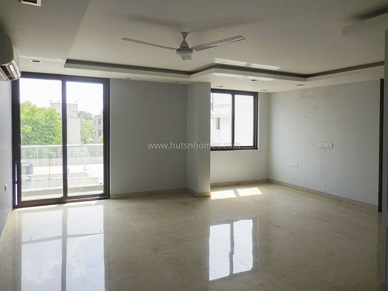 4 BHK Flat For Rent in Vasant Vihar