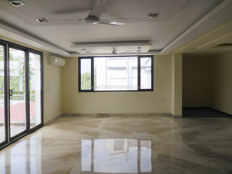 4 BHK Flat For Rent in Vasant Vihar