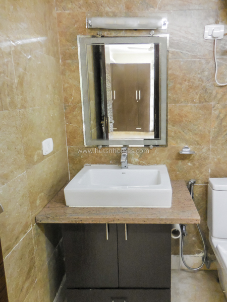 6 BHK Duplex For Rent in Shanti Niketan