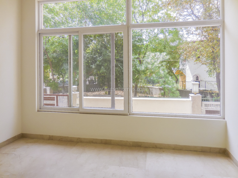 6 BHK Duplex For Rent in Shanti Niketan