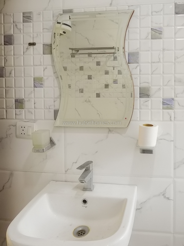 2 BHK Flat For Rent in Golf Links