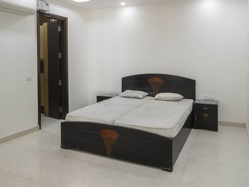 2 BHK Flat For Rent in Golf Links