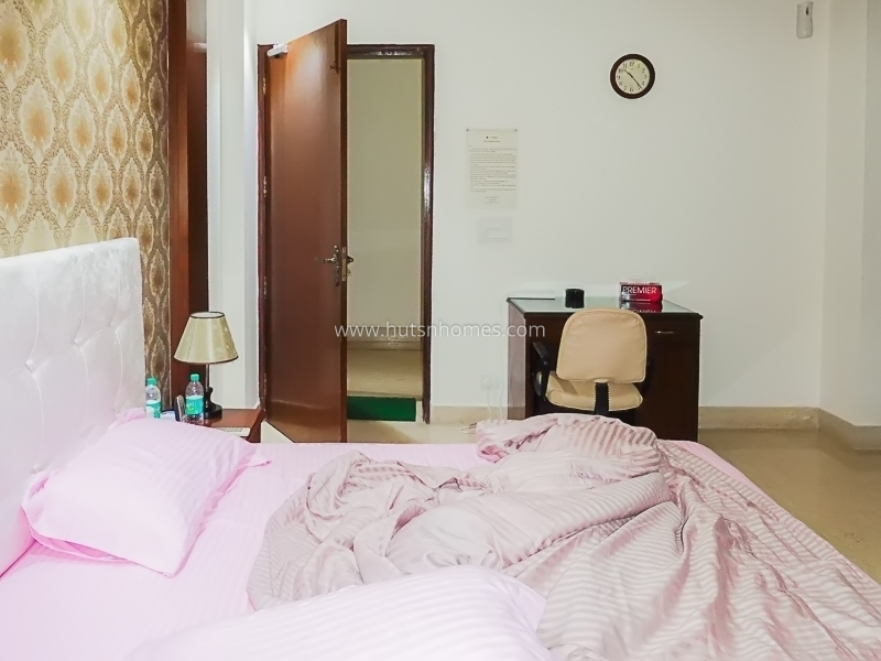 4 BHK Flat For Rent in Ishwar Nagar