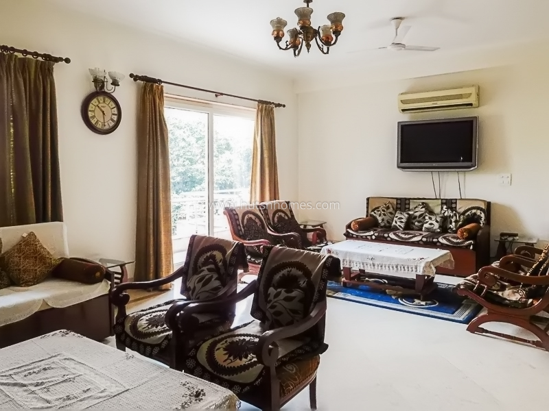 4 BHK Flat For Rent in Ishwar Nagar