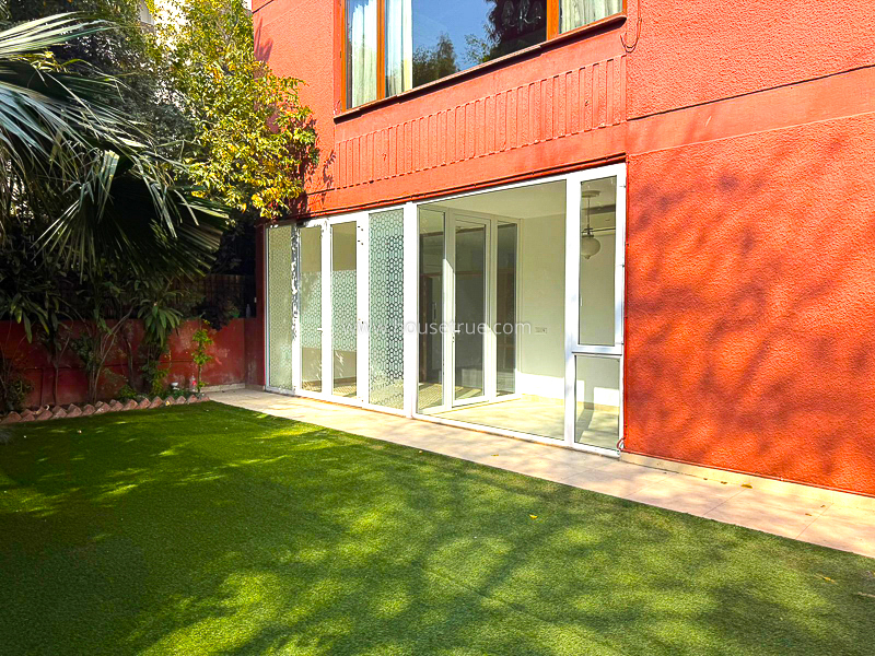2 BHK Flat For Rent in Vasant Vihar