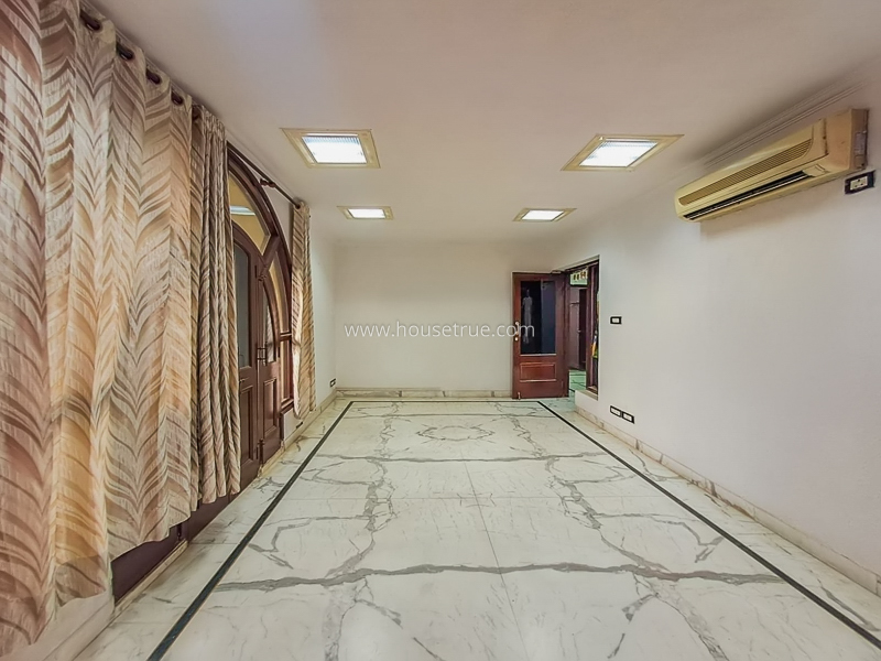 3 BHK Farm House For Rent in Vasant Kunj