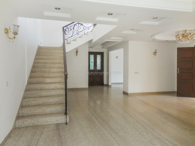 4 BHK Farm House For Rent in DLF Chttarpur