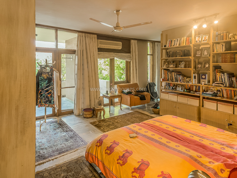 5 BHK Farm House For Rent in Sainik Farms