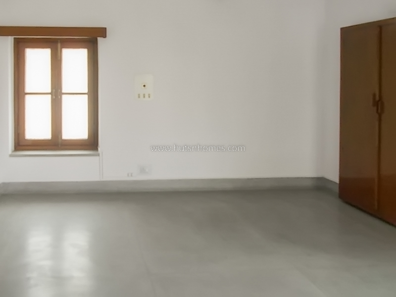 3 BHK Flat For Rent in Golf Links
