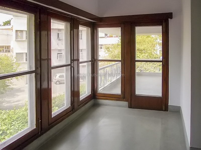 3 BHK Flat For Rent in Golf Links
