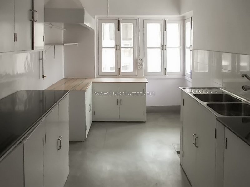 3 BHK Flat For Rent in Golf Links