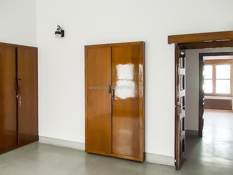 3 BHK Flat For Rent in Golf Links