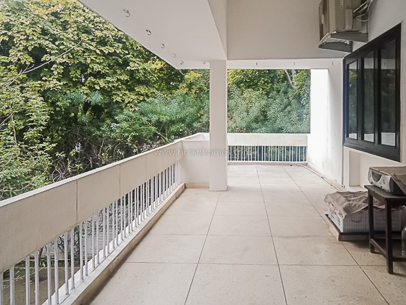 4 BHK Flat For Rent in Vasant Vihar