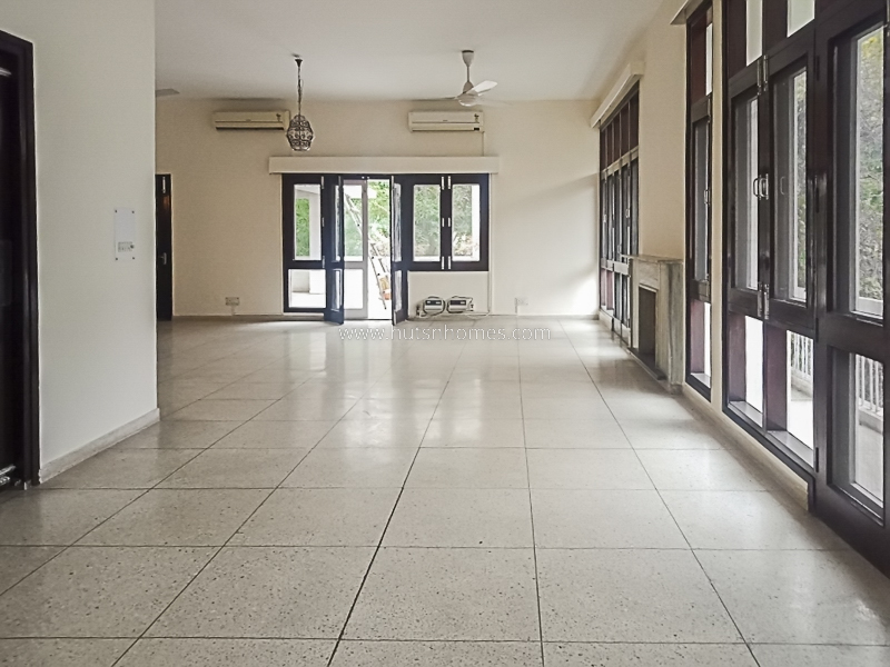 4 BHK Flat For Rent in Vasant Vihar
