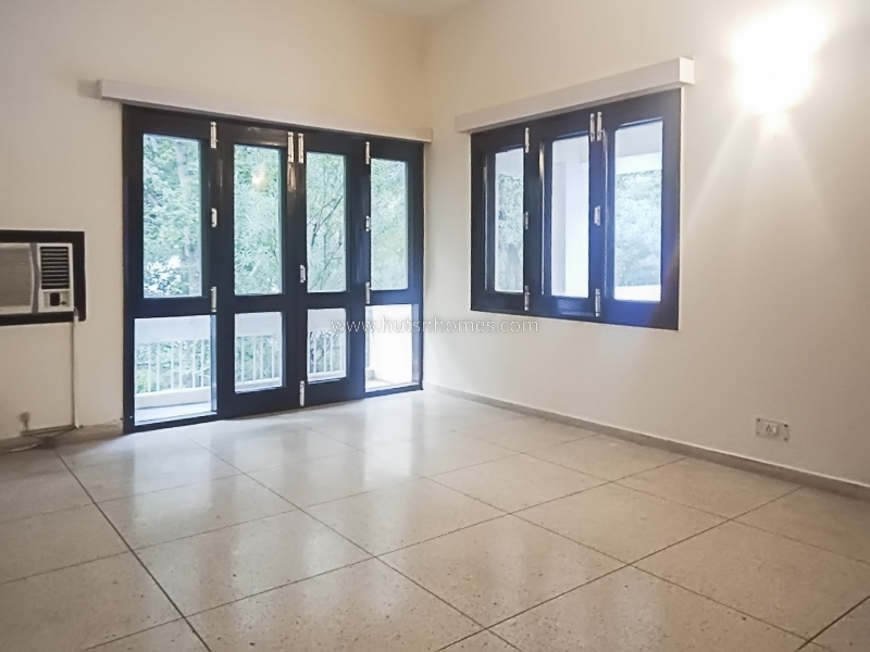 4 BHK Flat For Rent in Vasant Vihar