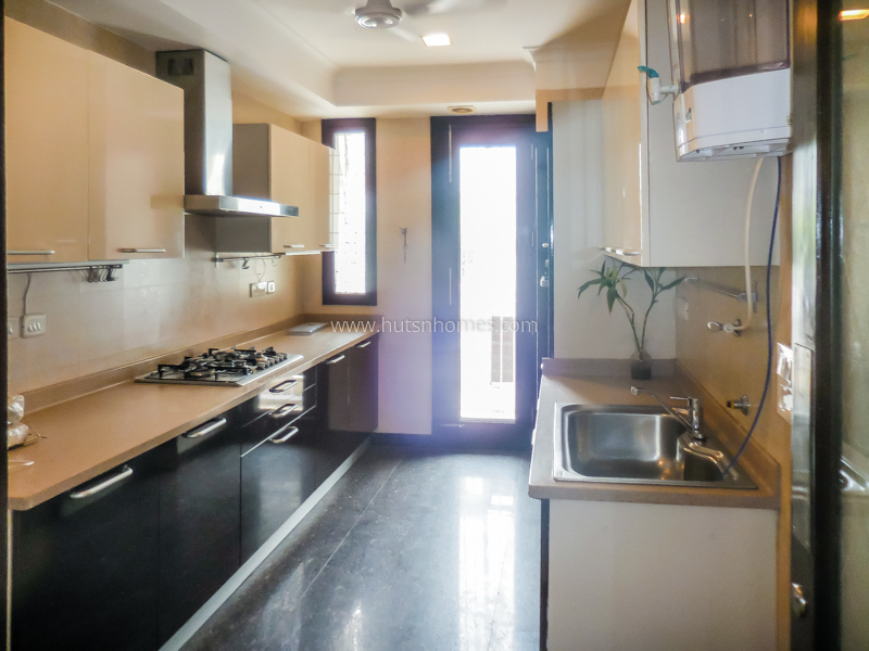 3 BHK Flat For Rent in Jor Bagh