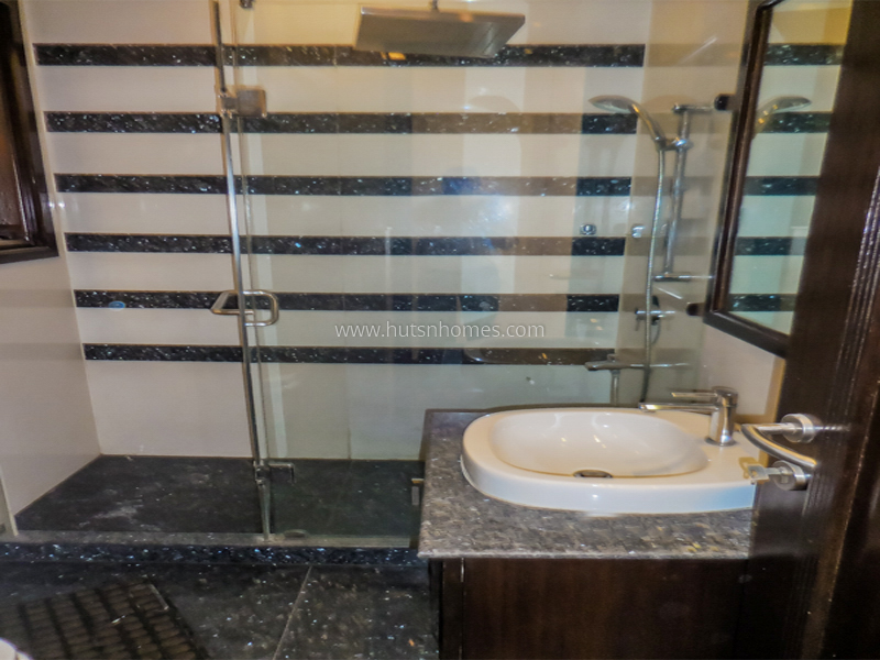3 BHK Flat For Rent in Jor Bagh