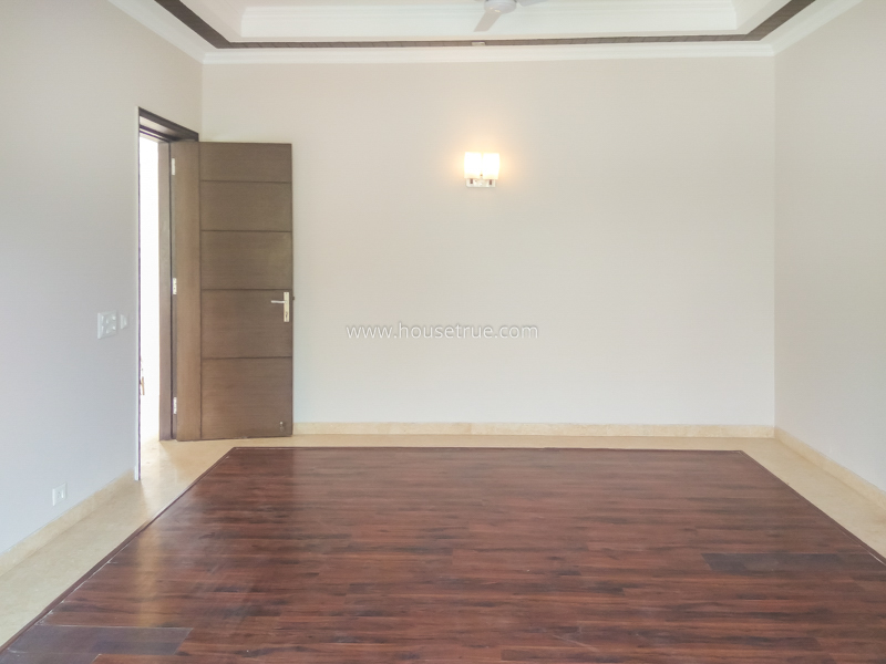 4 BHK Farm House For Rent in Dlf Chattarpur Farms