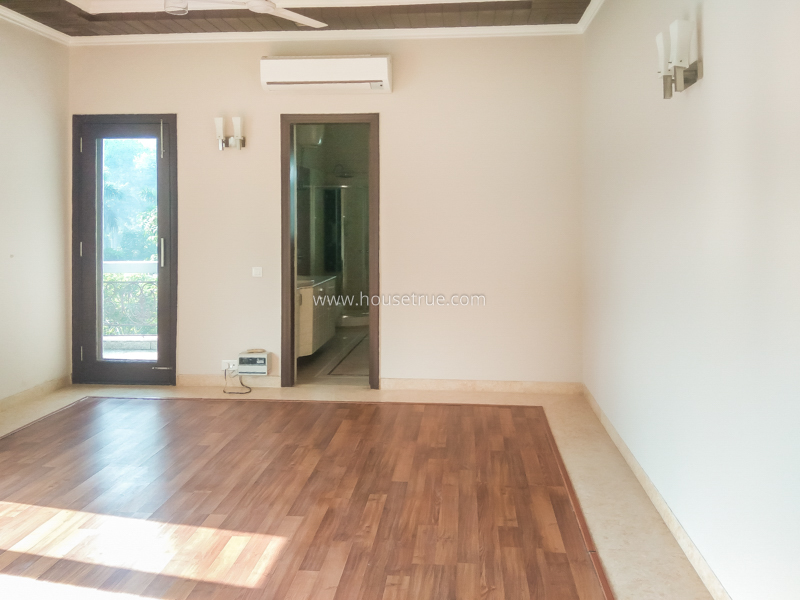 4 BHK Farm House For Rent in Dlf Chattarpur Farms