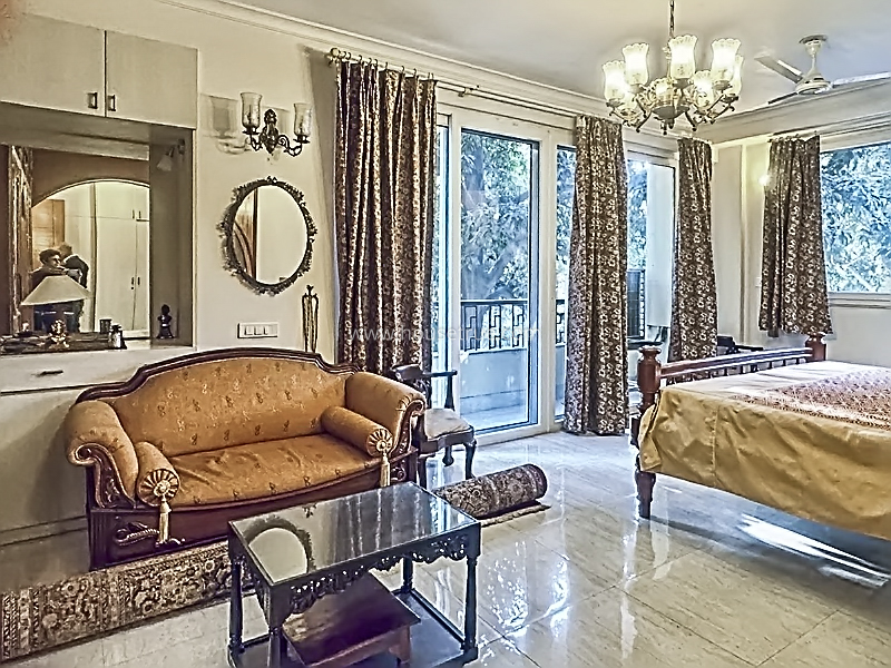 4 BHK Flat For Rent in Chanakyapuri