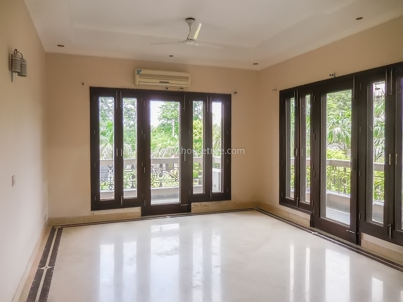 4 BHK Farm House For Rent in DLF Chttarpur